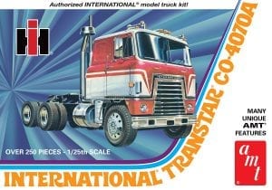 AMT INTERNATIONAL TRANSTAR CO-4070A SEMI TRACTOR 1:25 SCALE MODEL KIT