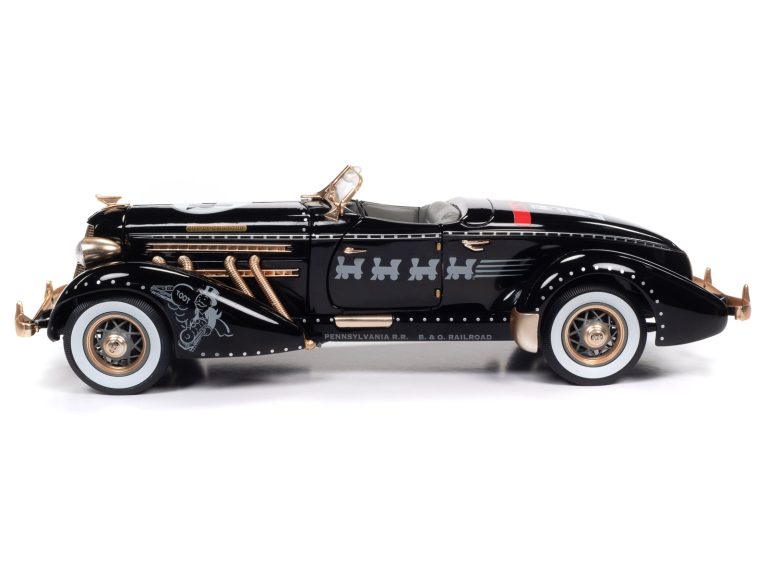 AMERICAN MUSCLE, AUBURN 831 Speedster 1935 Noir et Or MONOPOLY avec AMERICAN MUSCLE, AUBURN 831 Speedster 1935 Noir et Or MONOPOLY avec