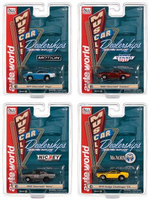 AUTO WORLD THUNDERJET MUSCLE CAR DEALERSHIPS HO SCALE SLOT CAR SET A