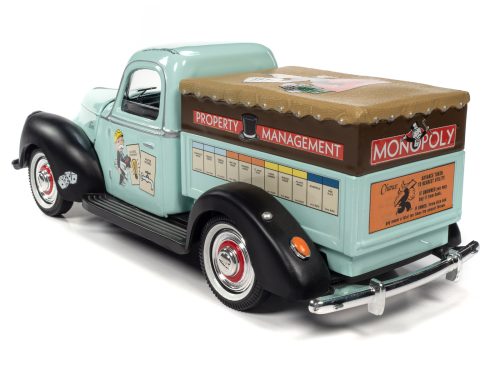 AUTO WORLD MONOPOLY 1940 FORD PROPERTY MANAGEMENT TRUCK W/RESIN FIGURE 1:18 SCALE DIECAST - Image 7