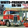 AMT WHITE FREIGHTLINER 2-IN-1 SD-DD CABOVER TRACTOR (75TH ANNIVERSARY) 1:25 SCALE MODEL KIT