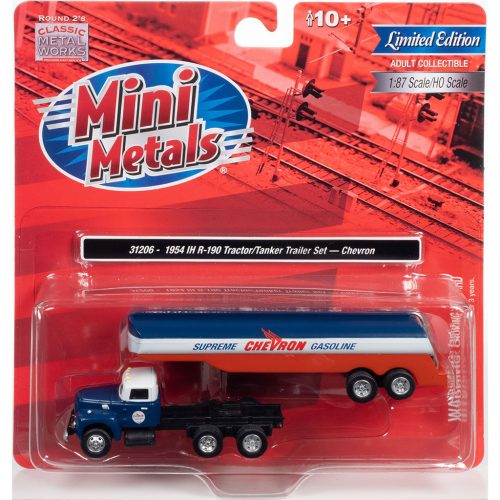 CLASSIC METAL WORKS 1954 IH R-190 TRACTOR W/TANKER TRAILER (CHEVRON) 1:87 HO SCALE