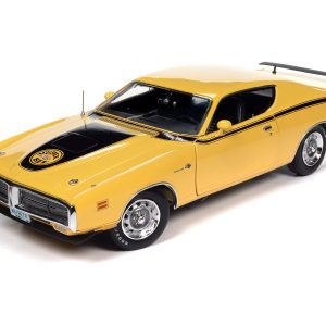 AMERICAN MUSCLE 1971 DODGE CHARGER SUPER BEE 1:18 SCALE DIECAST