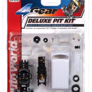 Auto World 4 Gear Deluxe Pit Kit (1977 Dodge Tradesman Van Body) HO Scale Slot Car