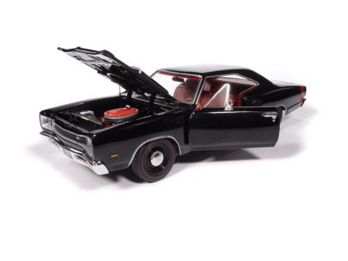 American Muscle 1969 Dodge Coronet Super Bee MCACN 1:18 Scale Diecast - Image 2