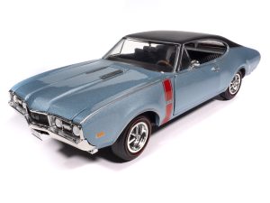 American Muscle 1968 Oldsmobile Holiday Coupe 442 Hemmings Muscle Machines 1:18 Scale Diecast