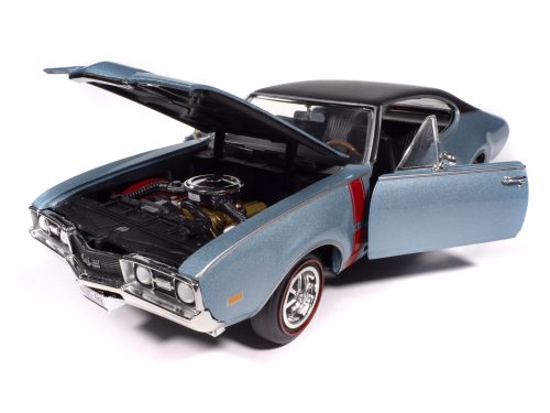 American Muscle 1968 Oldsmobile Holiday Coupe 442 Hemmings Muscle Machines 1:18 Scale Diecast - Image 2